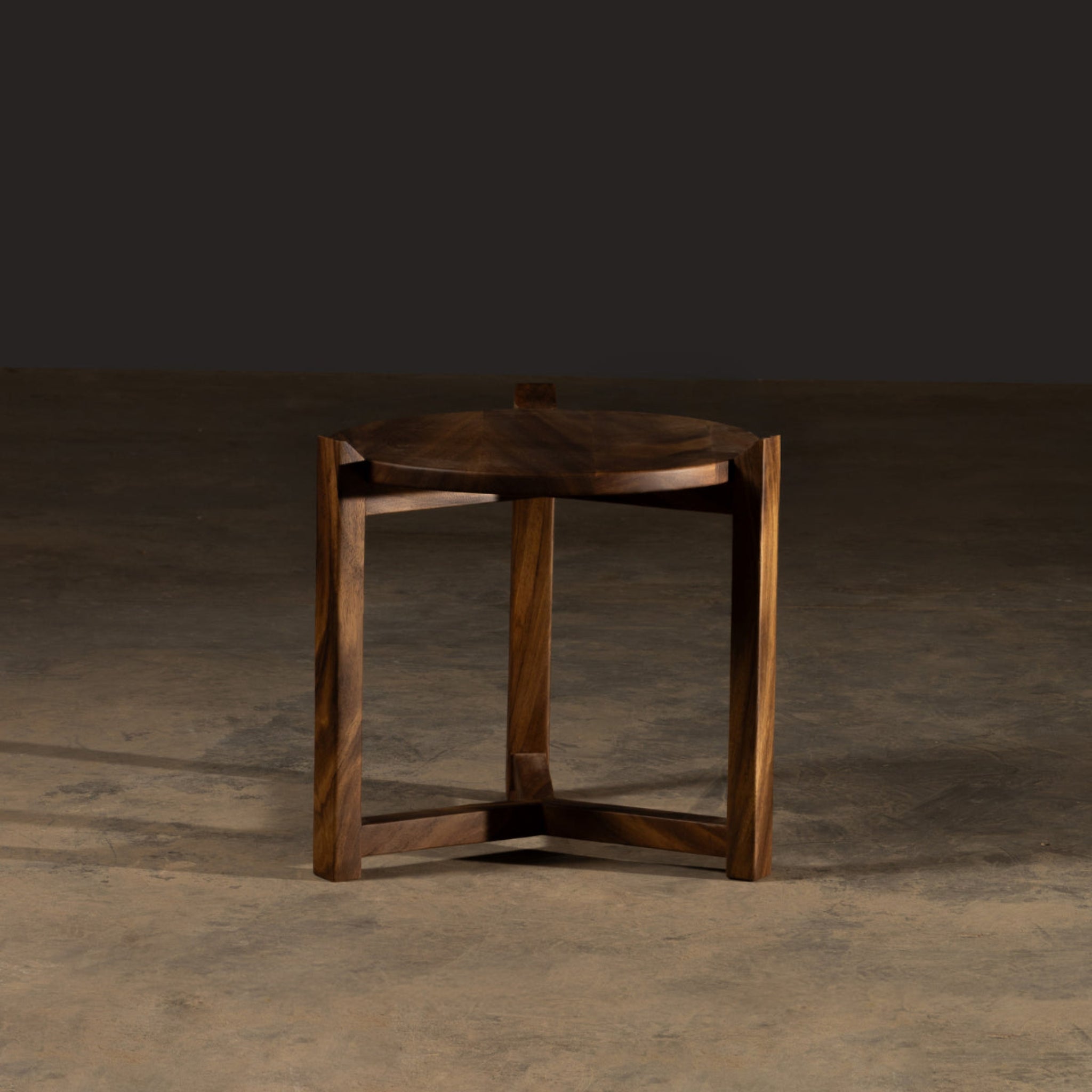 Pergamino | Zicatela Side Table | LASZIUN672
