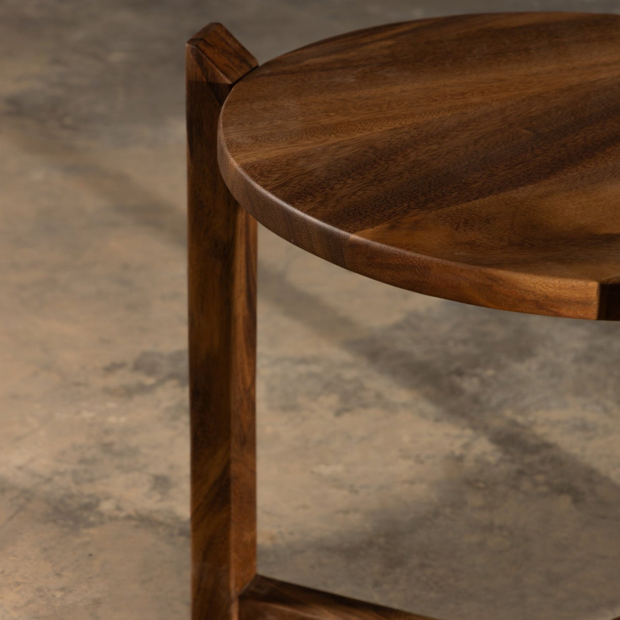 Pergamino | Zicatela Side Table | LASZIUN672