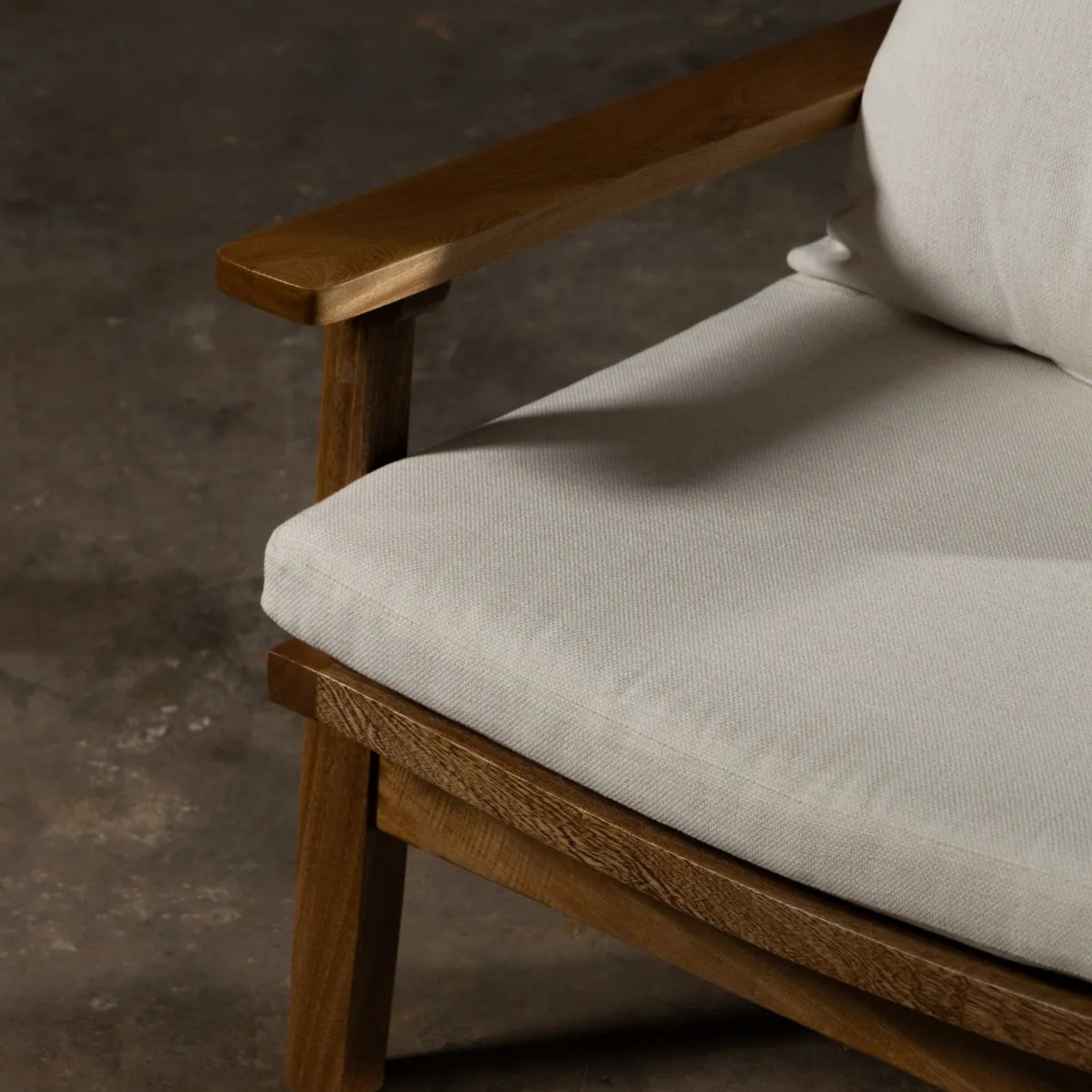 Pergamino | Zicatela Lounge Chair | SISZIUN343
