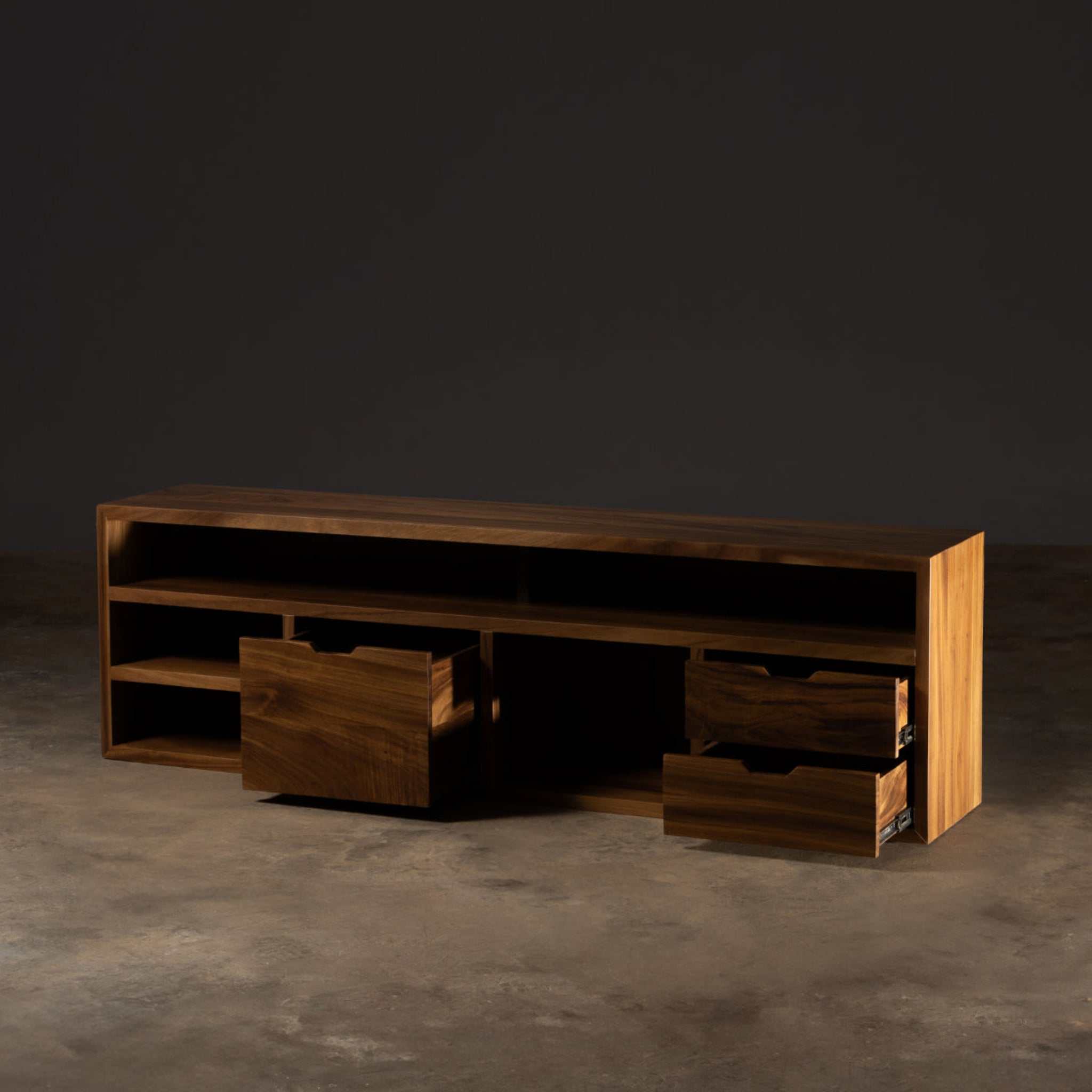 Pergamino | Palermo TV Console | TVSPAUN842