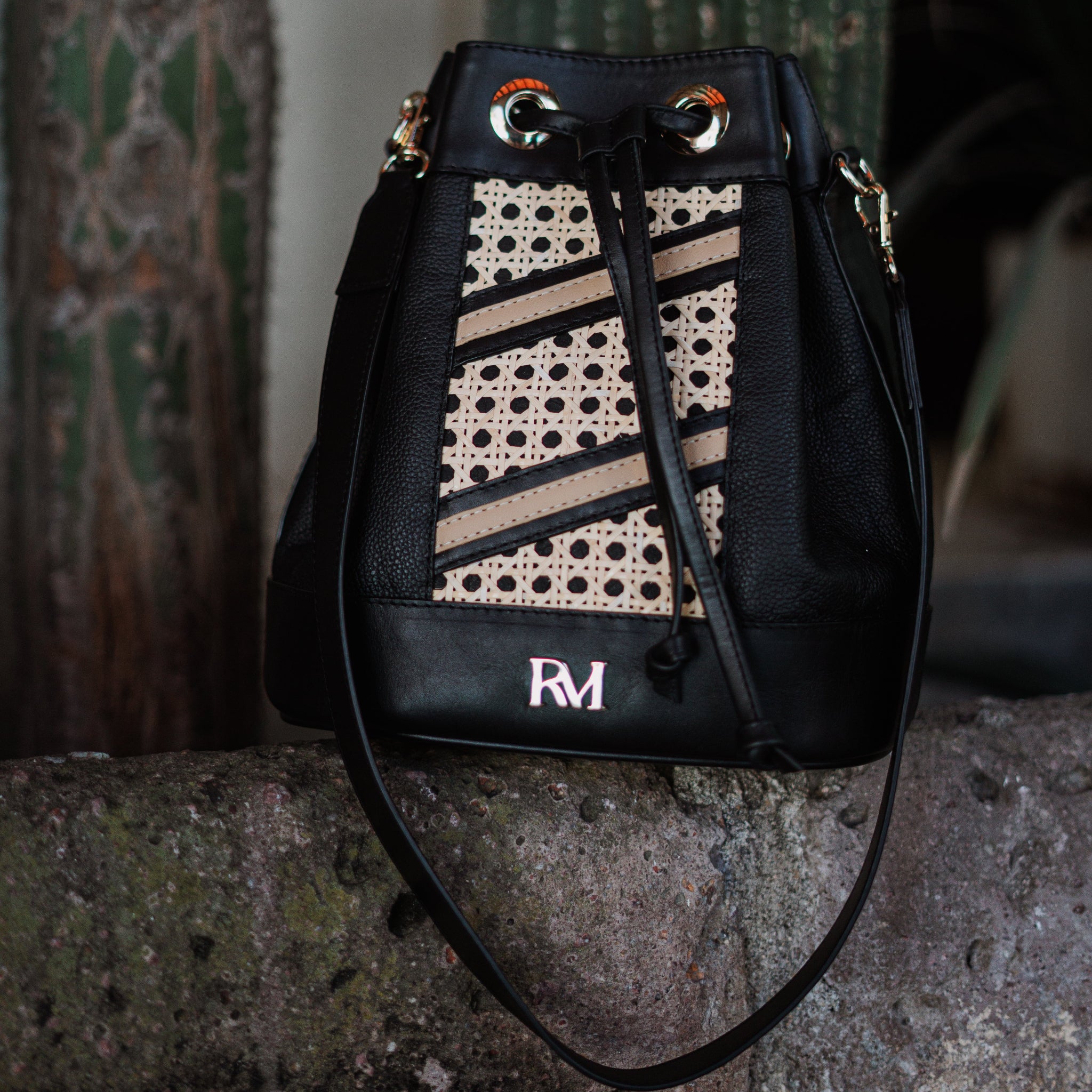 Raíz Mestiza | Aruma Bag from Arameri Collection | Black
