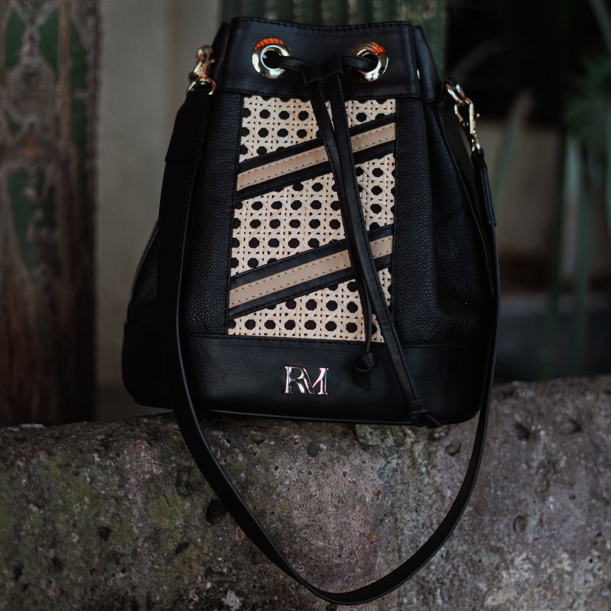 Raíz Mestiza | Aruma Bag from Arameri Collection | Black