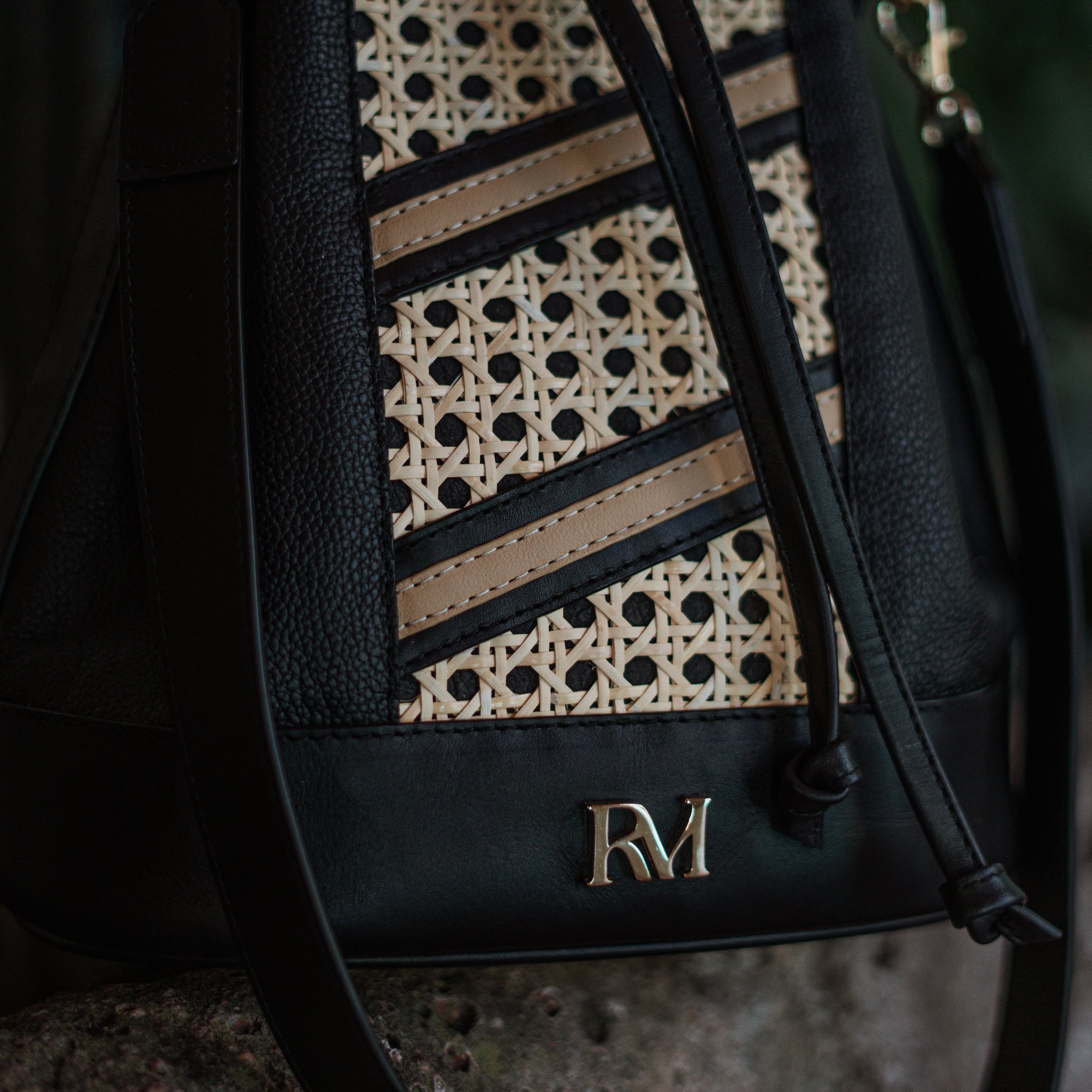 Raíz Mestiza | Aruma Bag from Arameri Collection | Black