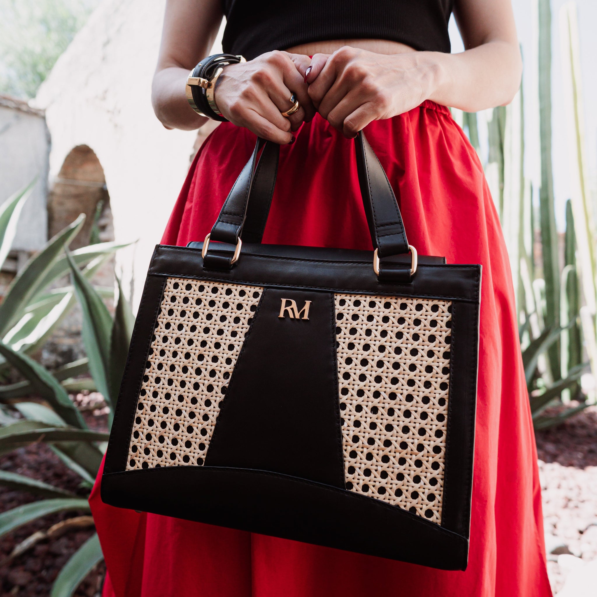 Raíz Mestiza | Niza Bag from Arameri Collection | Black