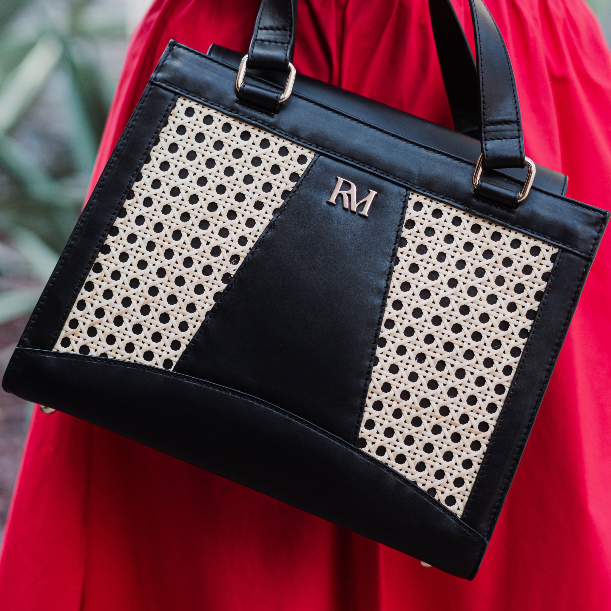 Raíz Mestiza | Niza Bag from Arameri Collection | Black