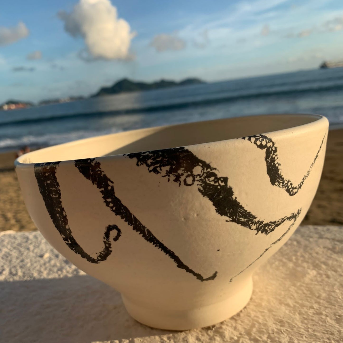 Damar | Octopus Salad Bowl | Black Print