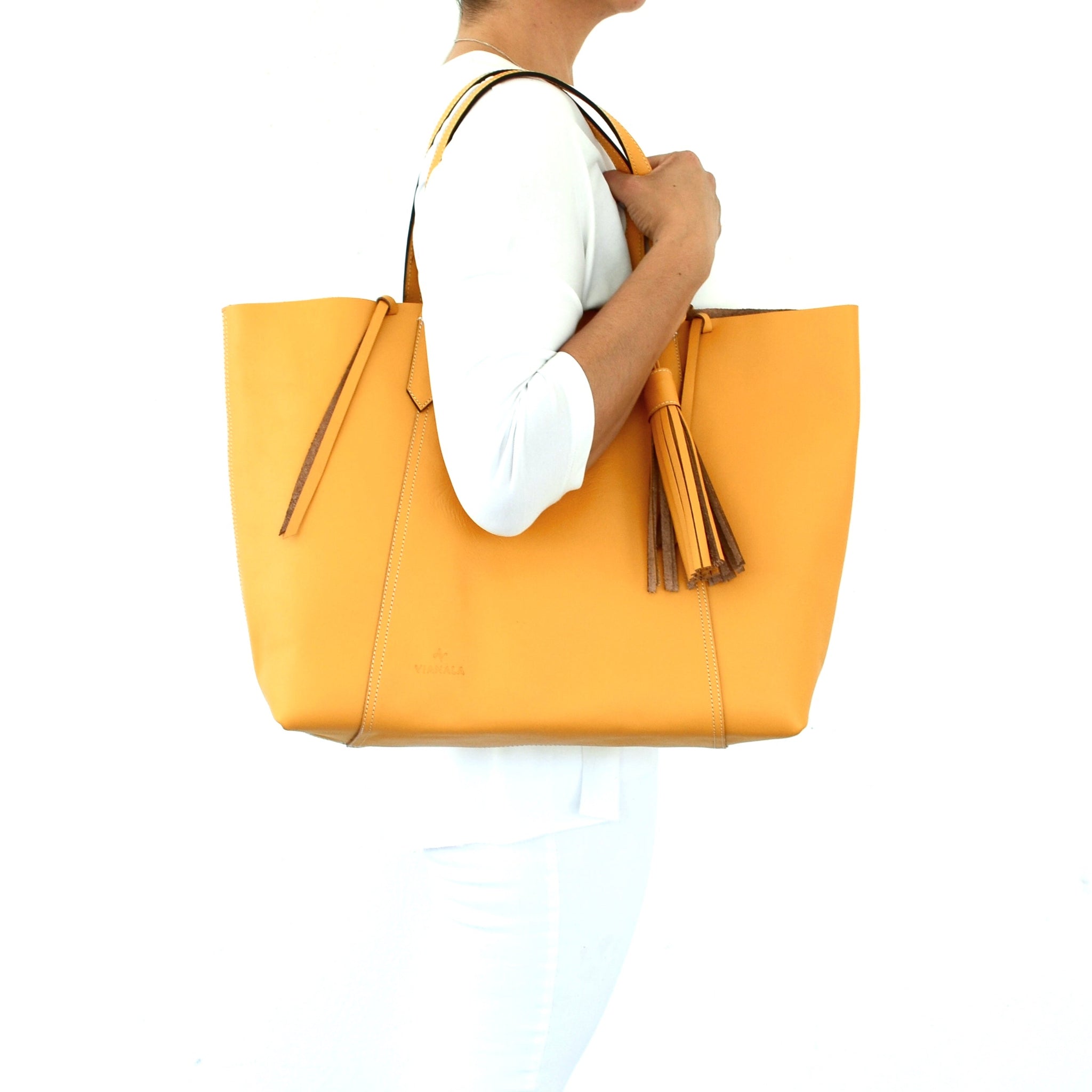 Vianala | Victoria Tote Bag
