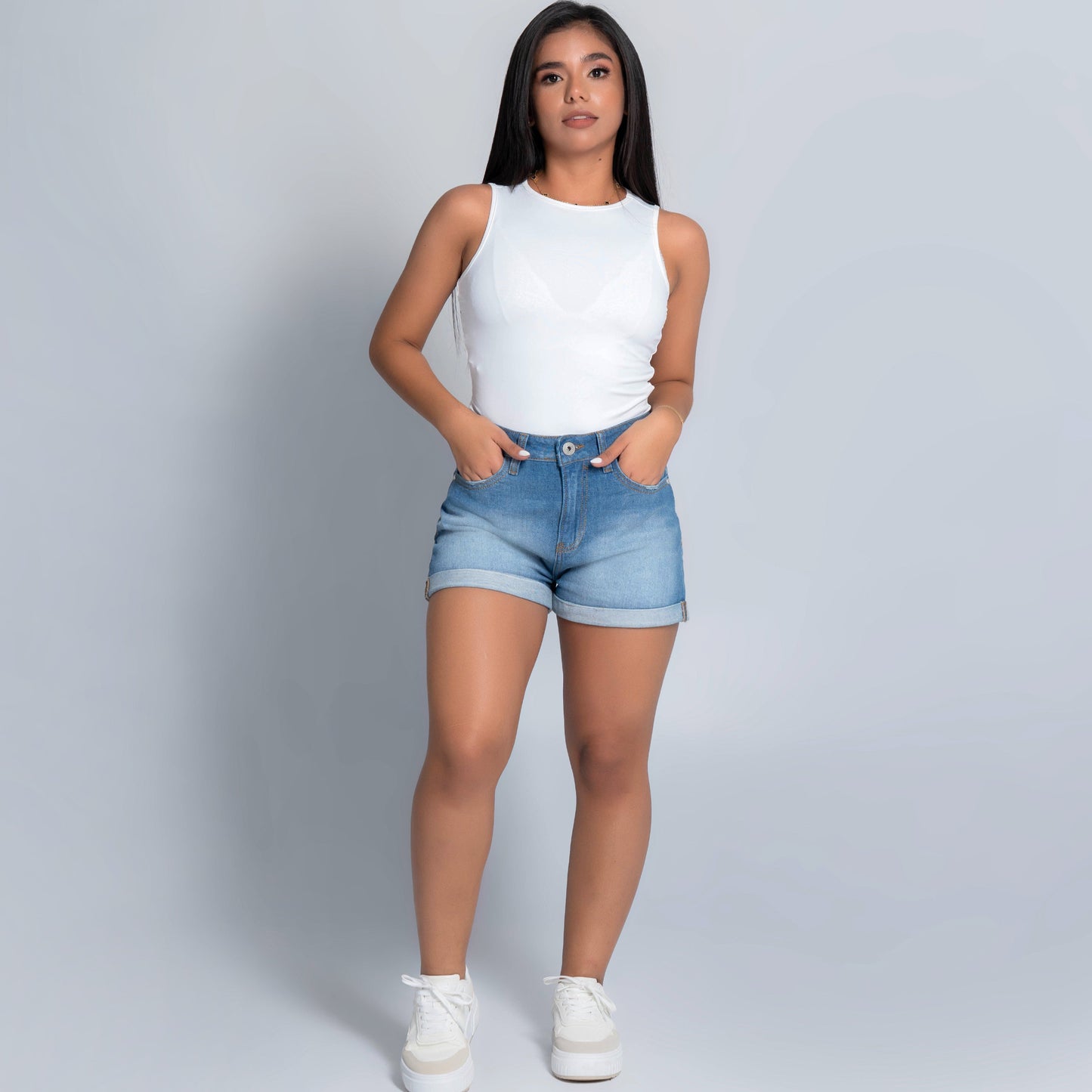 Oboe | Women Shorts O-1002 | Blue Denim