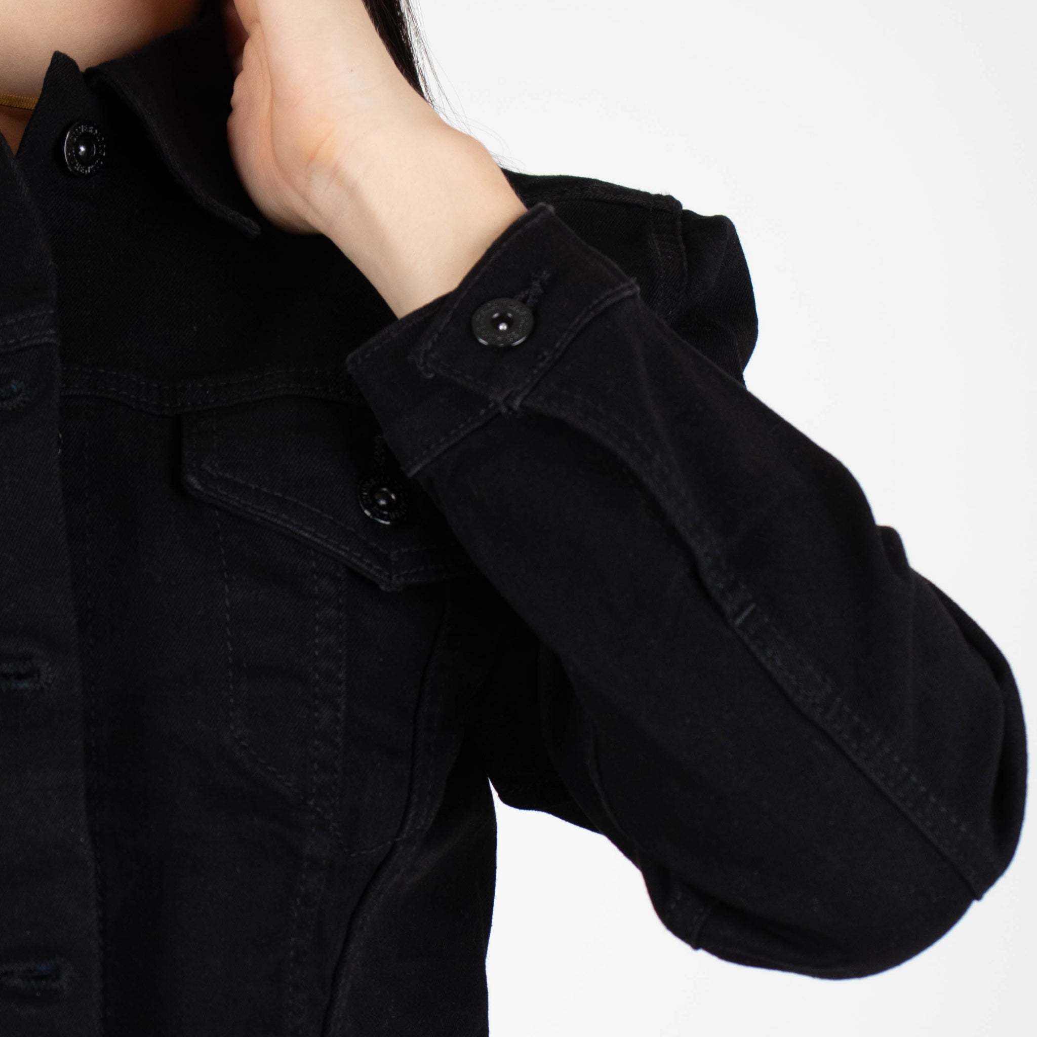 Silver Moos | Women’s Short Stretch Denim Jacket 7096 | Black