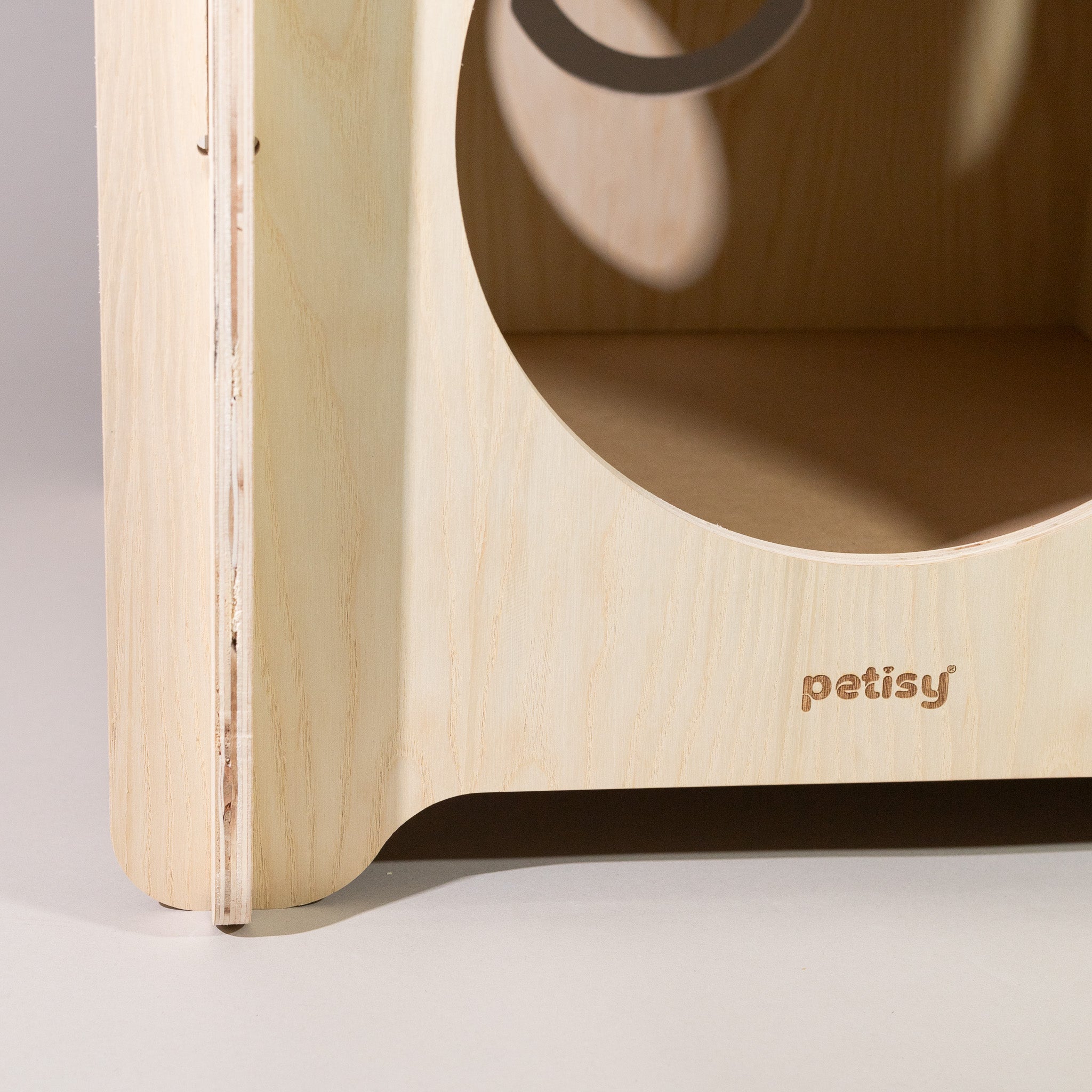 Petisy | The Kubi Pet Side Table