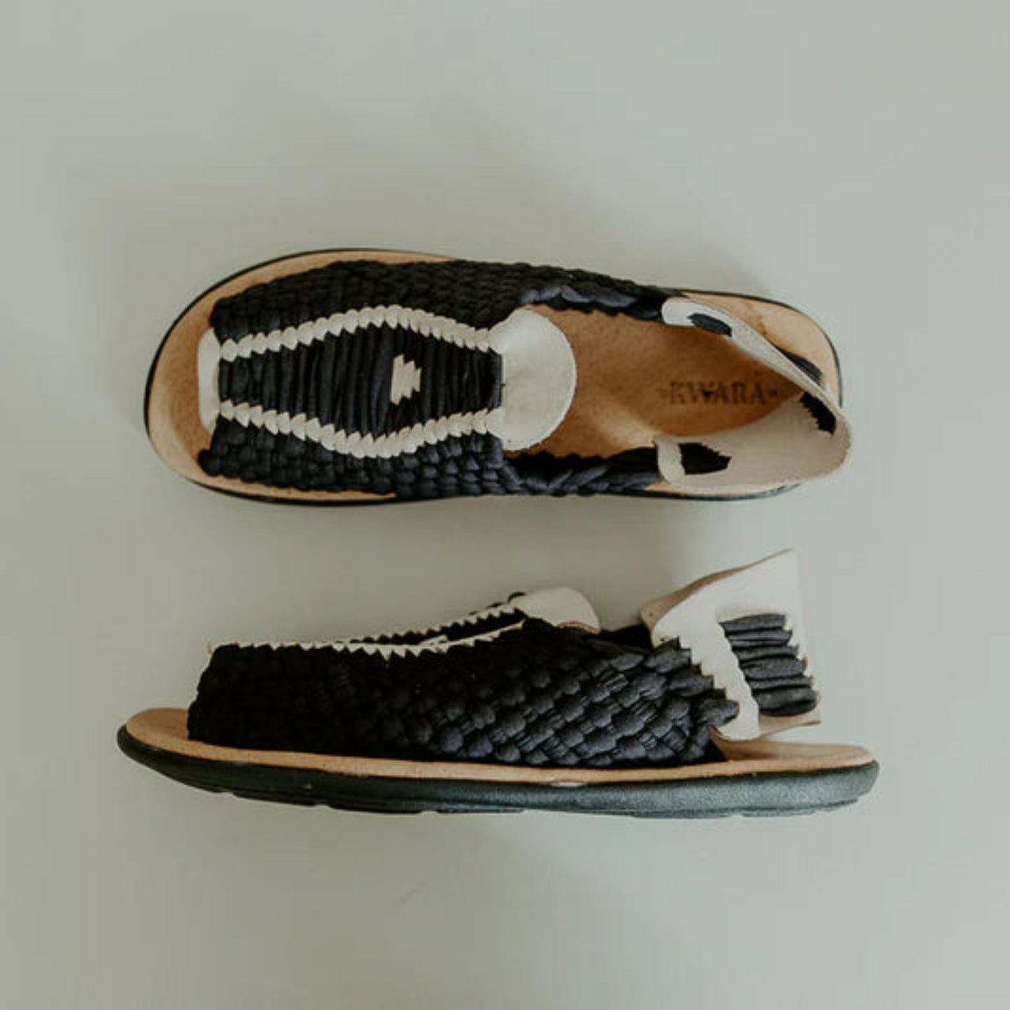 Kwara |  Men´s Sandals Black, Black & White, Beige | Chico