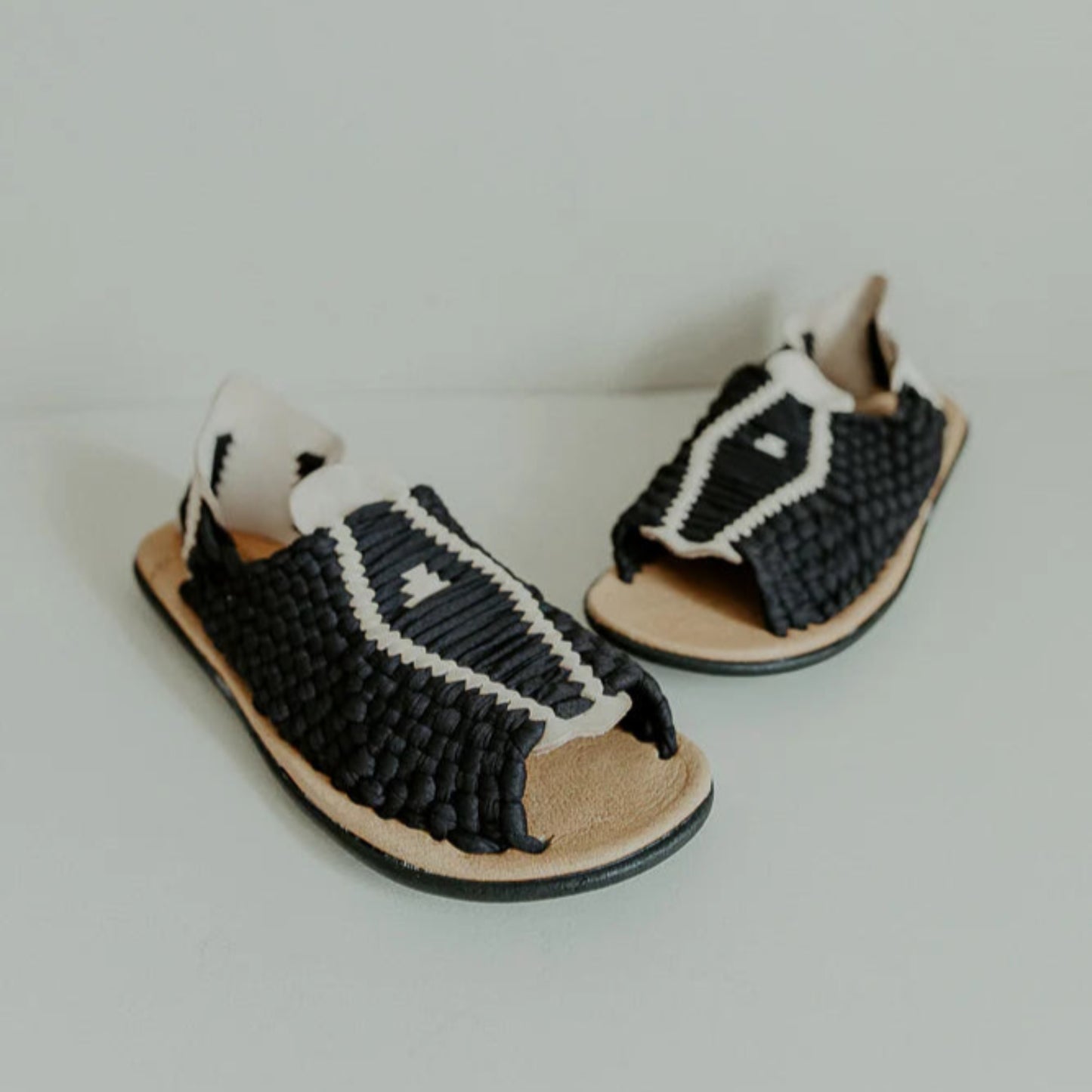 Kwara | Sandals Petatillo | Women