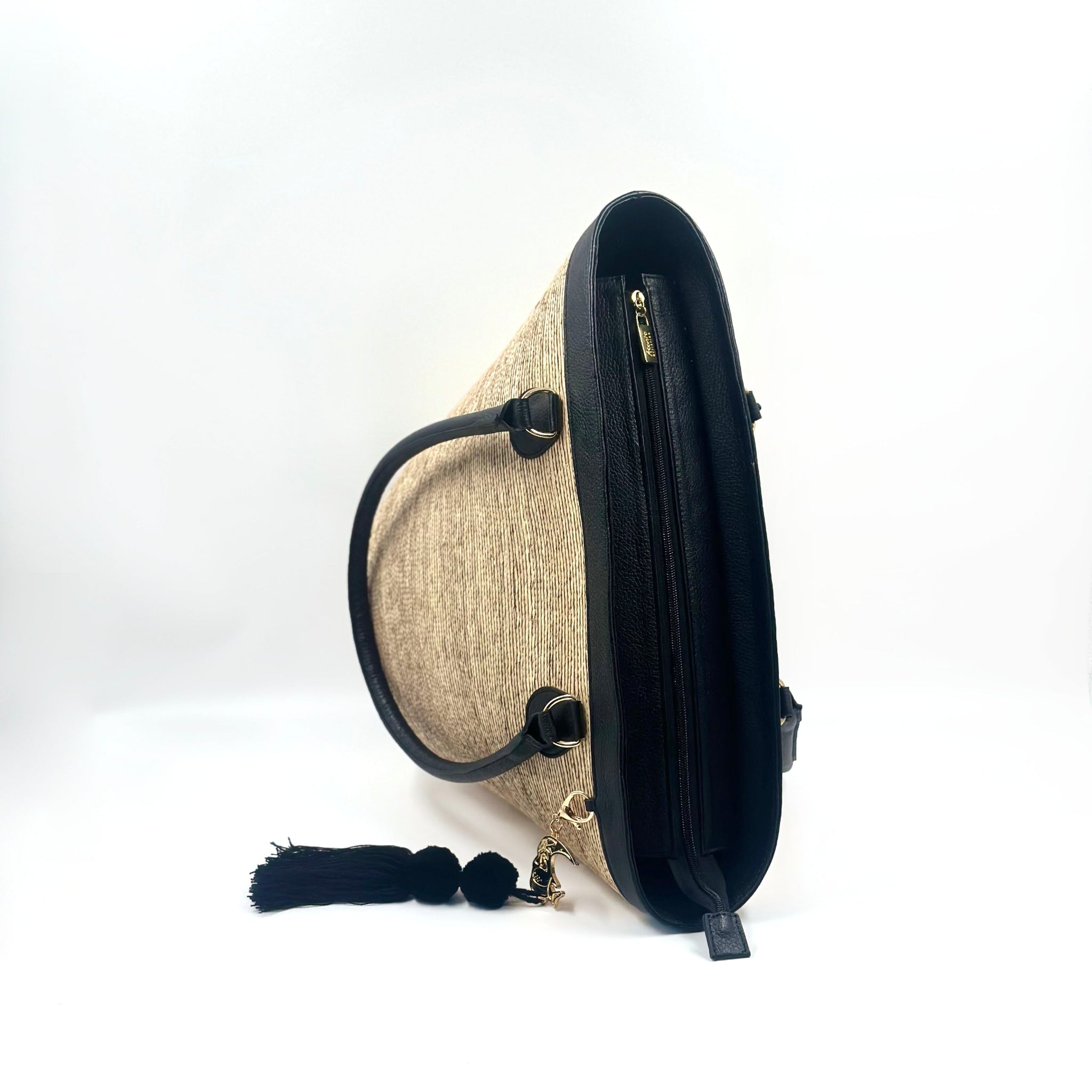 By Del Rio | Luxury Bucket Palm Leaf Bag | Black, White, Red