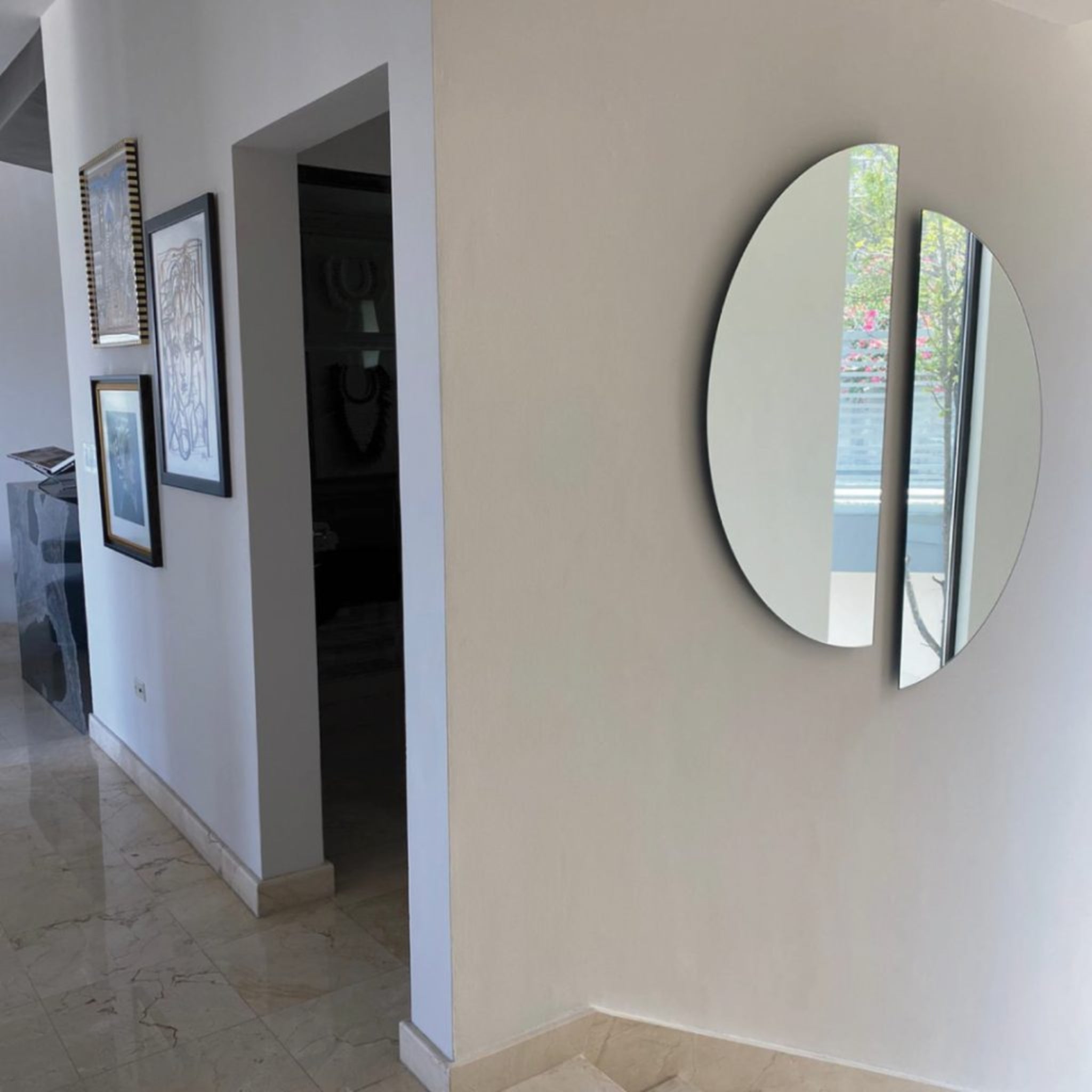 Admirror | The Half Moons Mirror