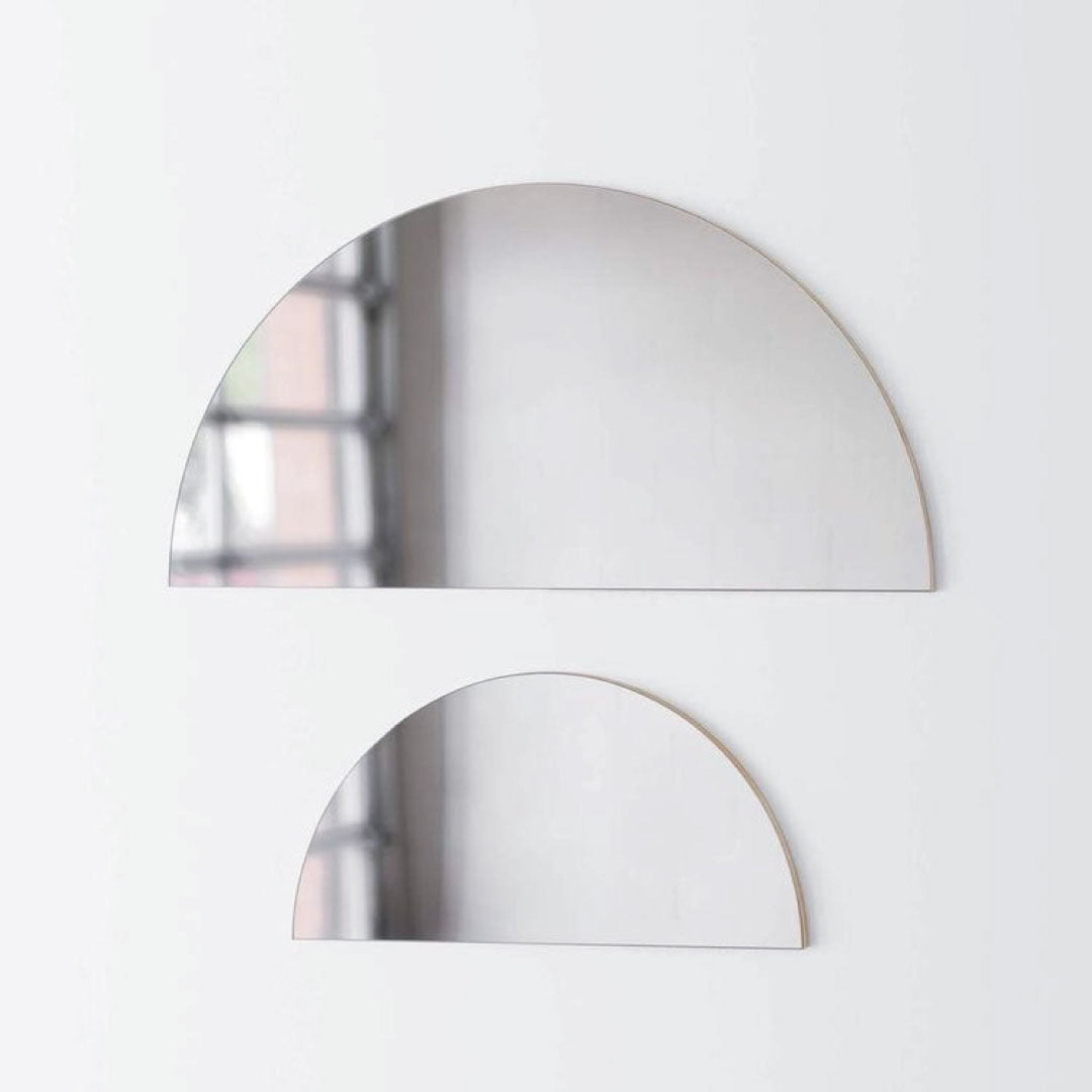 Admirror | The Half Moons Mirror
