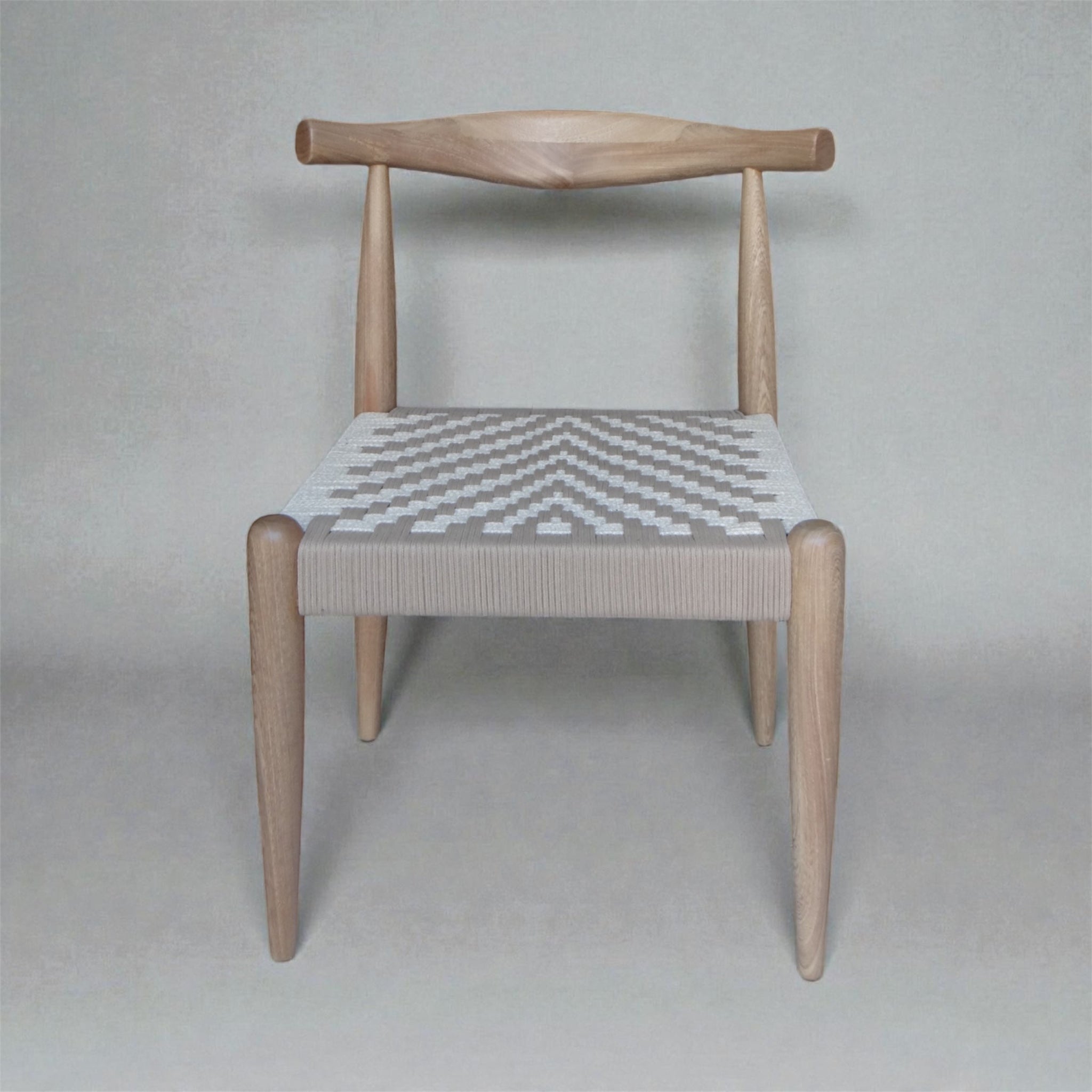 Las Puertas | Tamara Woven Solid Wood Chair | Gray