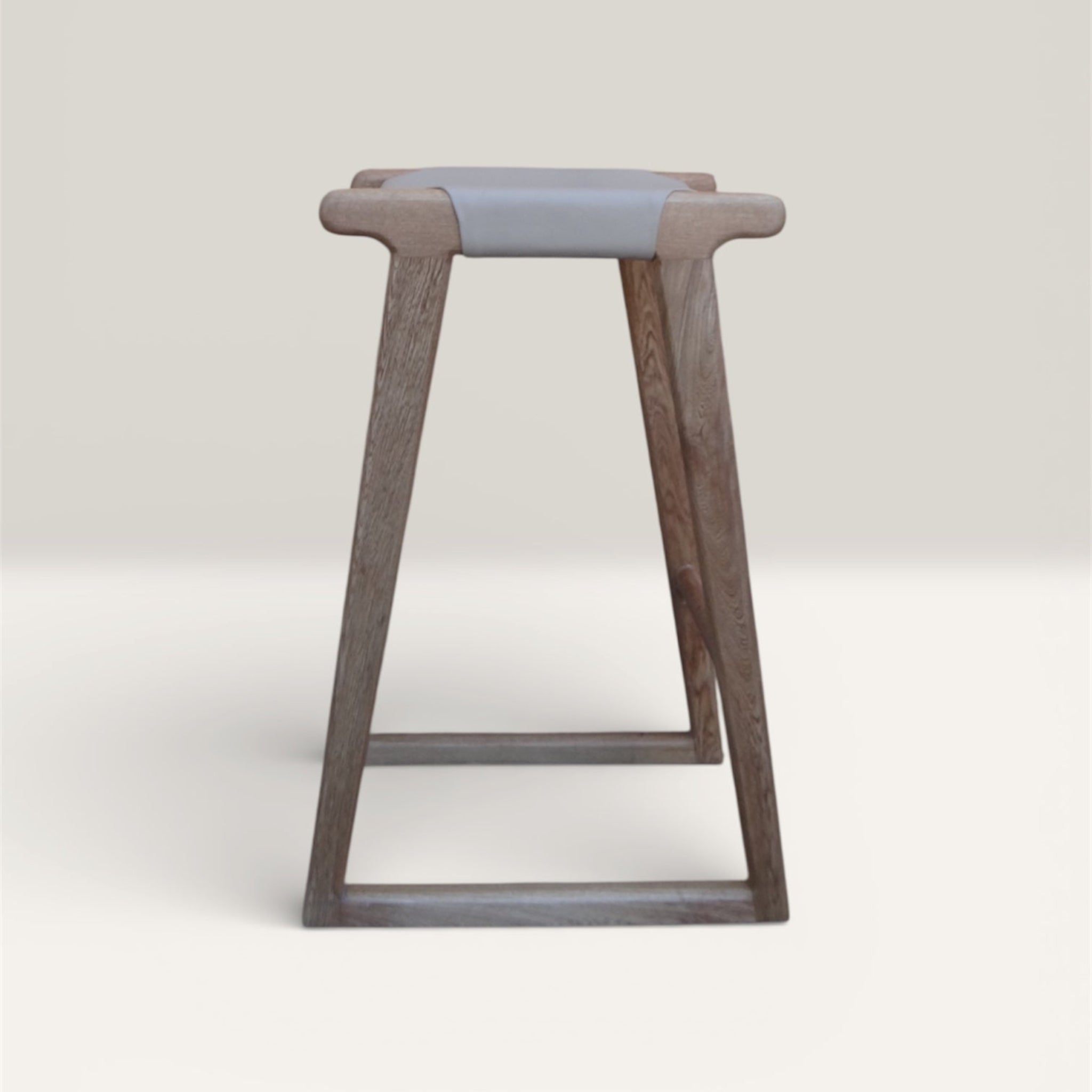 Las Puertas | Robin Upholstered Solid Wood Bar Stool | Gray