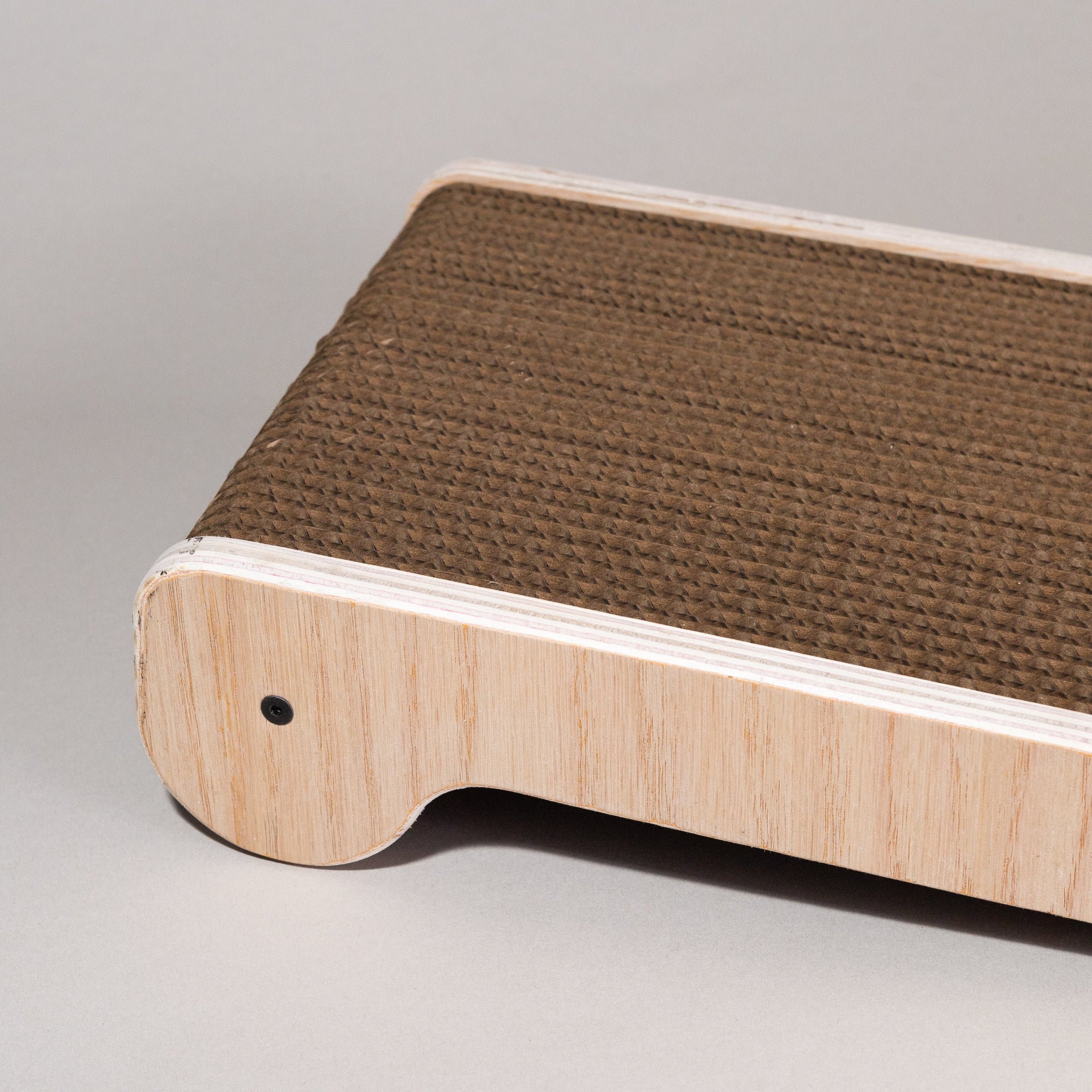 Petisy | The Reka Cat Scratcher
