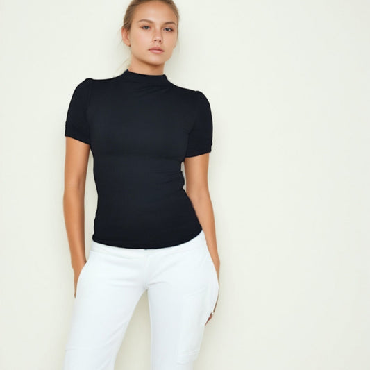 Red Berry | Short-Sleeve Ruched High-Neck Blouse in Smooth Fabric | Set
