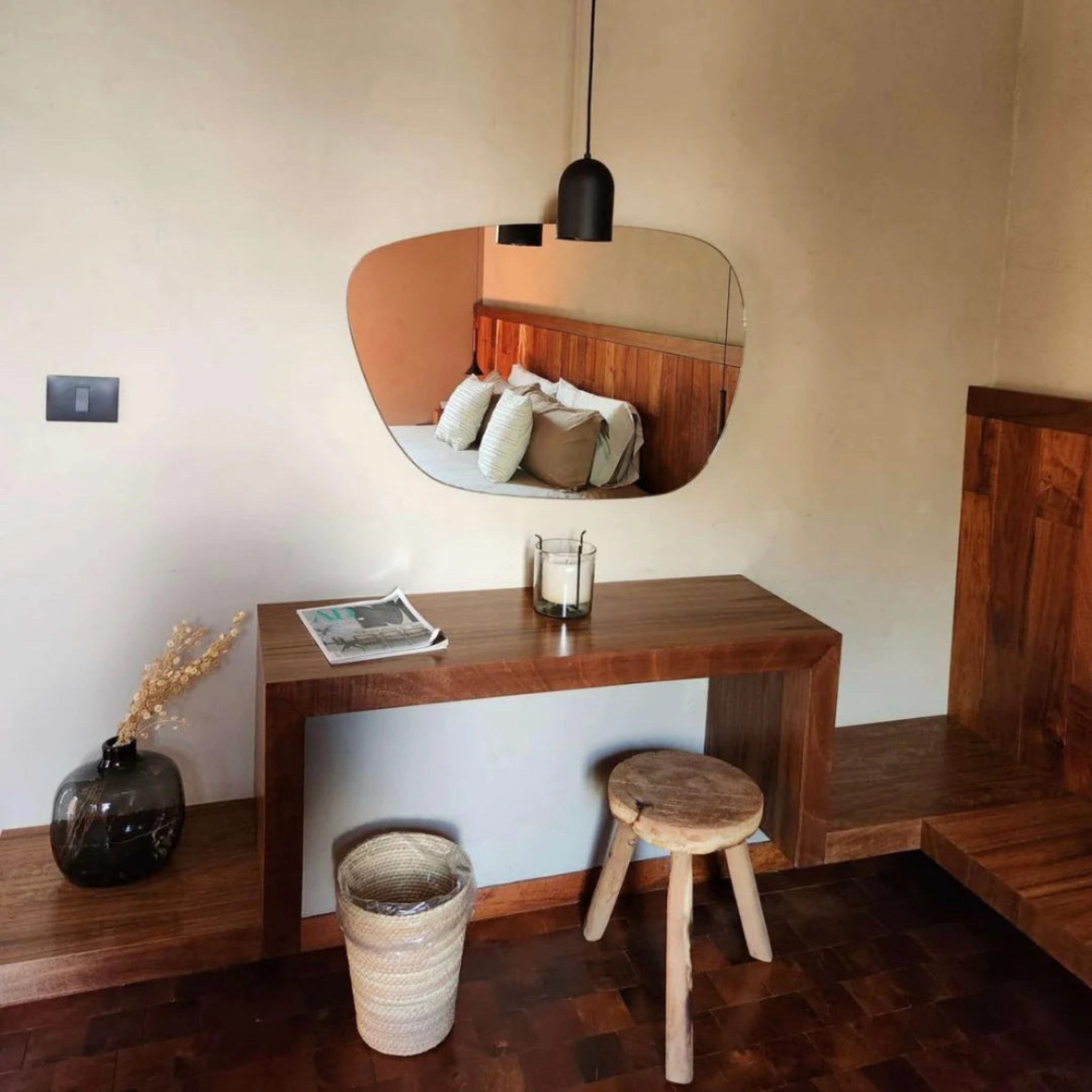 Admirror | The Clau Mirror