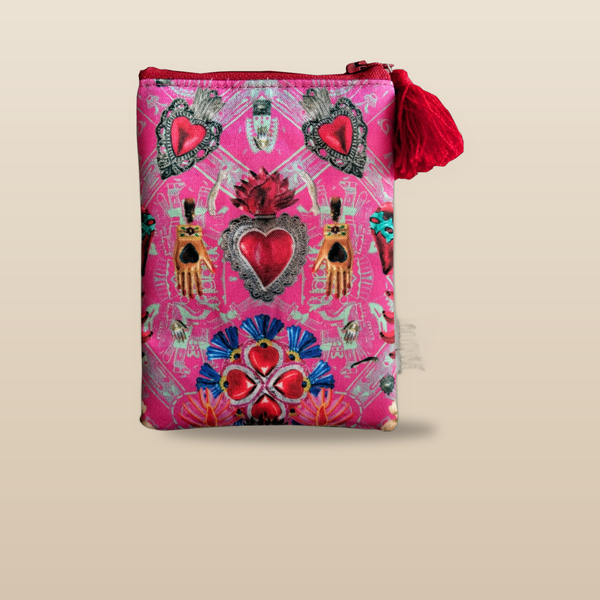 Cautivo Milagritos Wallet, premium studio product photo