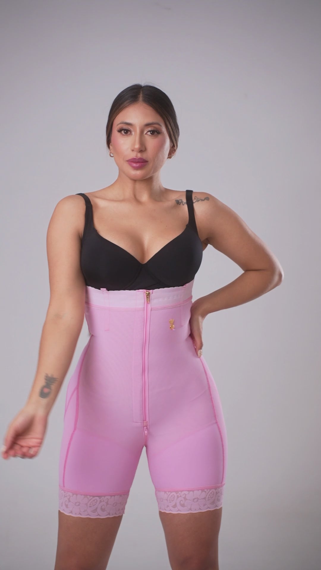 Load video: Nuit Rose |  Strapless Hourglass Shapewear Bodysuit | Beige, Pink
