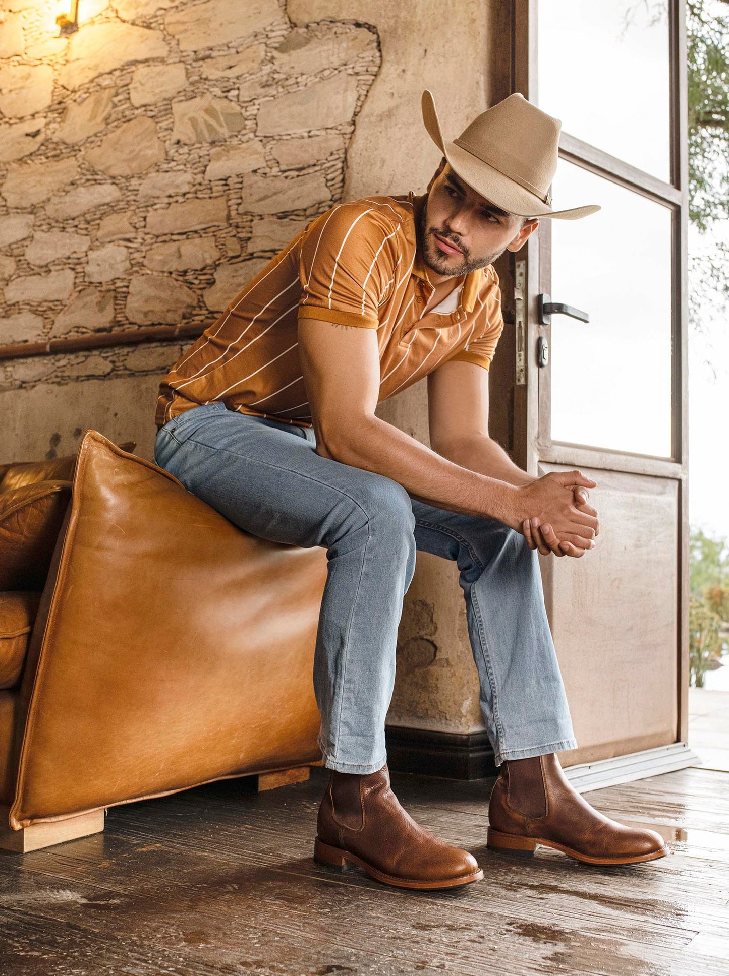7 Leguas | Men's Whiskey Leather Chelsea Boot with Rubber Sole | 6206-Q